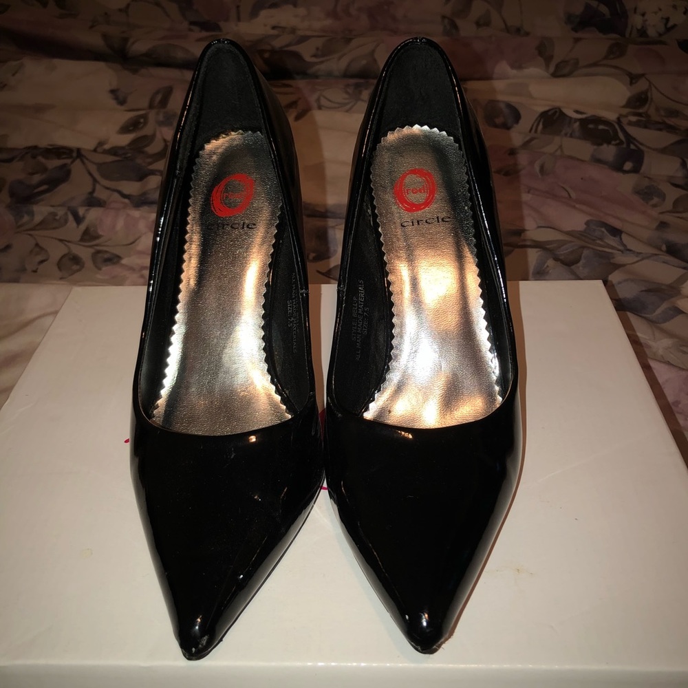 Red Circle Black Pointy Heels